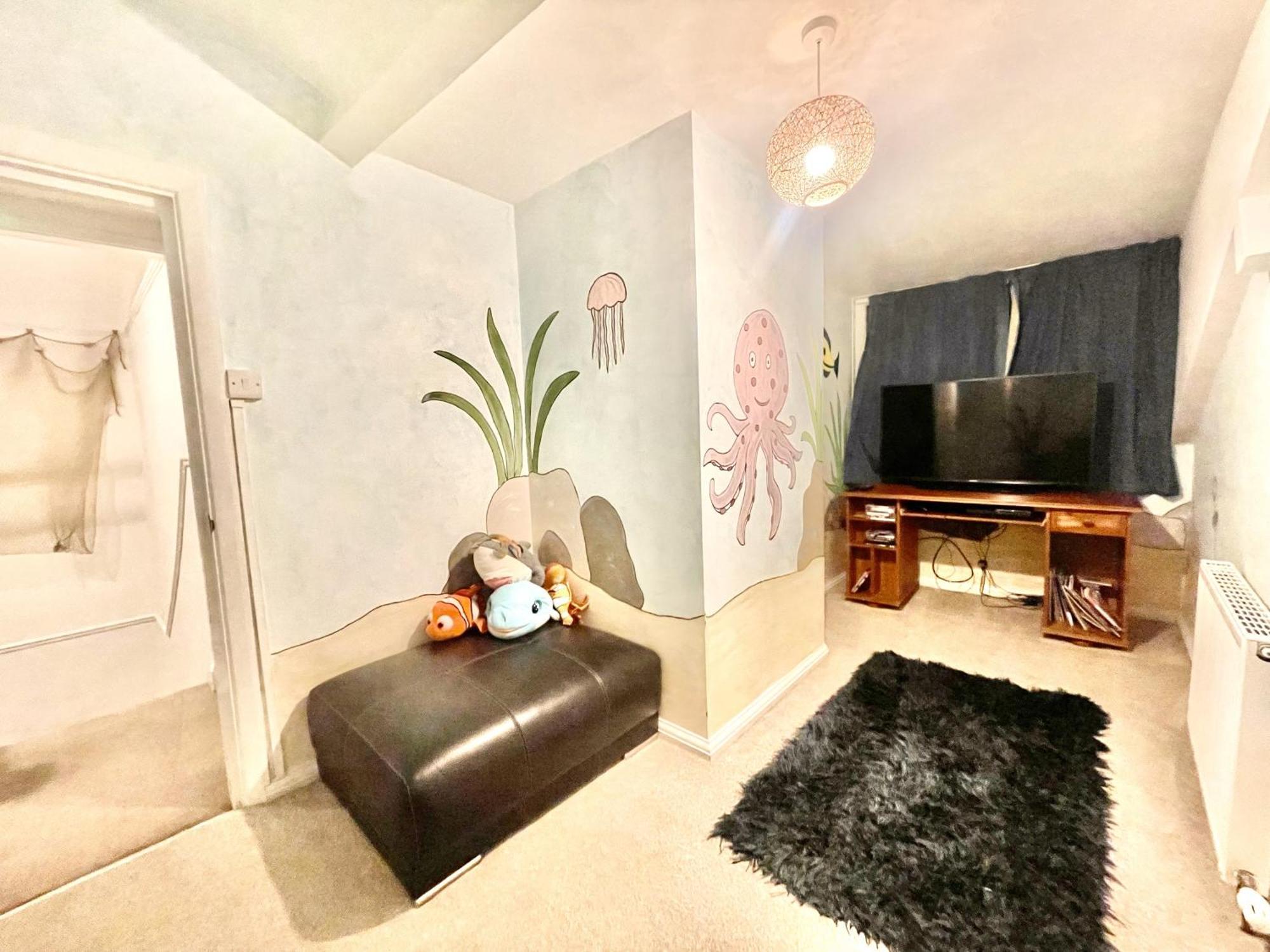 Tidesreach Filey, Sleeps 13, Close To Beach Екстериор снимка